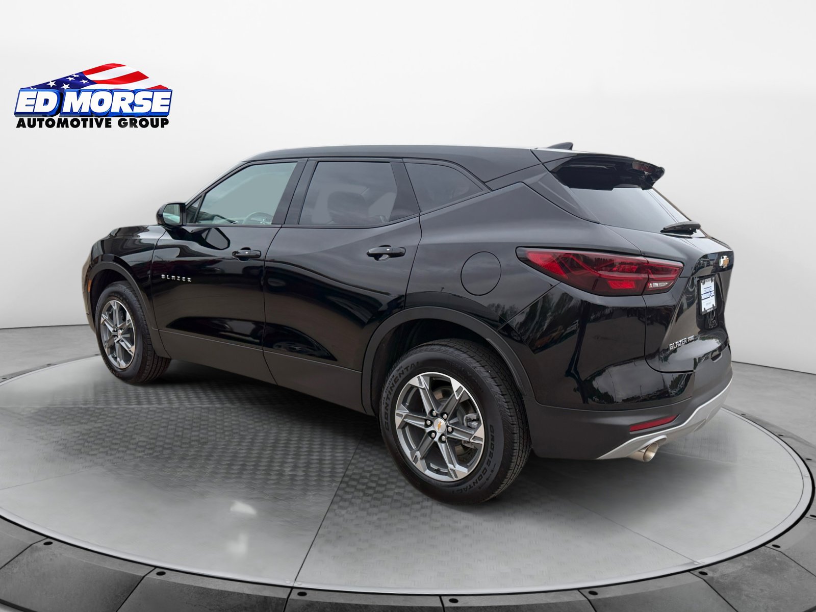 Certified 2025 Chevrolet Blazer LT AWD/4WD image 3
