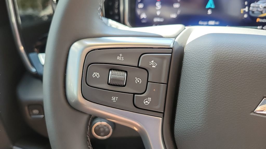 Used 2026 Chevrolet Silverado 2500 LTZ w/ LTZ Plus Package image 33