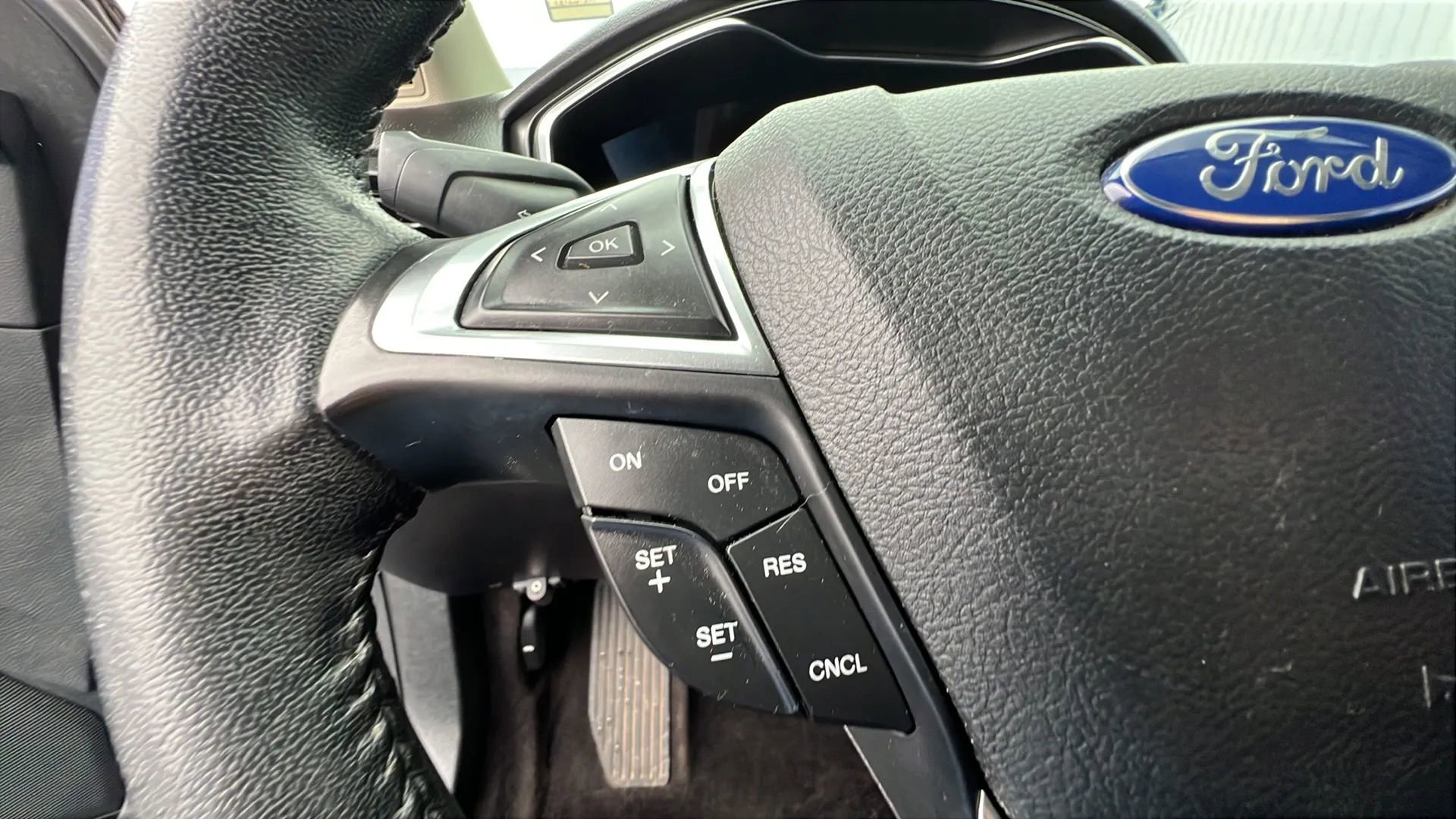 Used 2017 Ford Fusion Titanium image 19