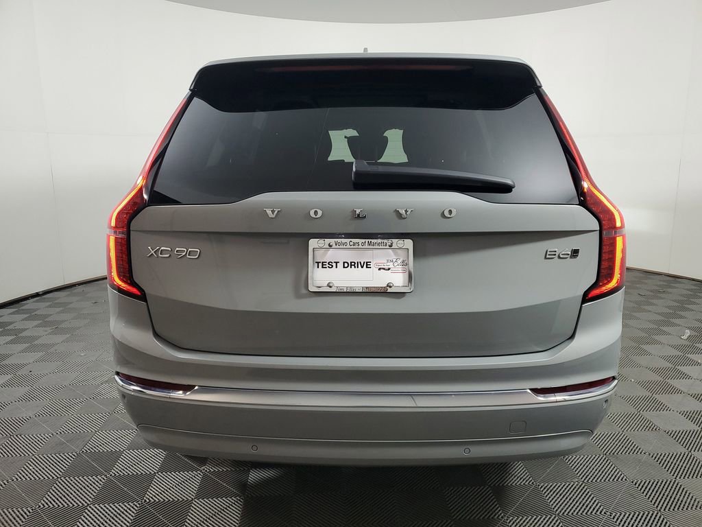 Certified 2025 Volvo XC90 B6 Core w/ Climate Package image 7