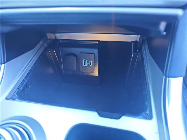 Used 2024 Ford Explorer XLT w/ Equipment Group 202A image 12