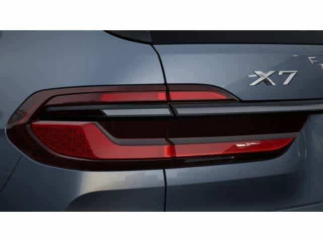 New 2026 BMW X7 xDrive40i w/ Premium Package AWD/4WD image 8