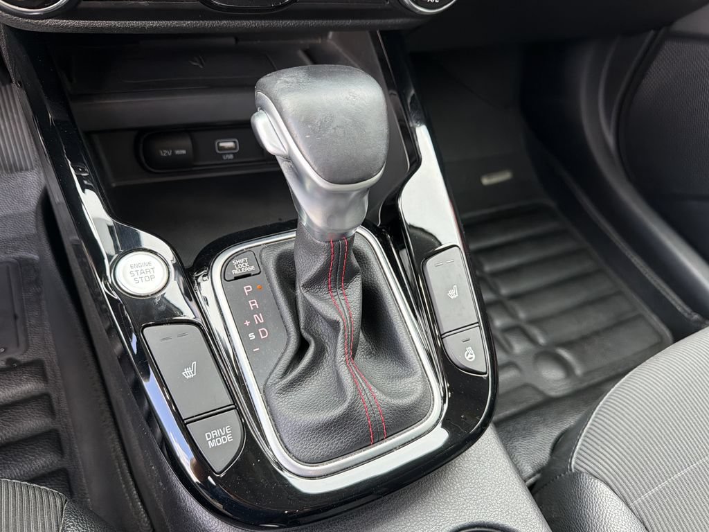 Used 2021 Kia Soul Turbo FWD image 25