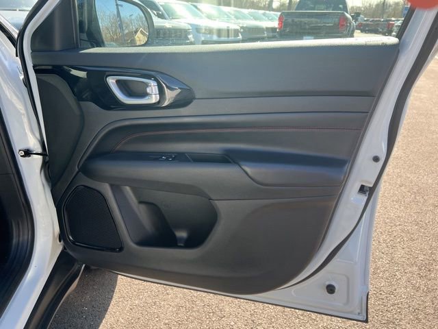 Used 2024 Jeep Compass Trailhawk AWD/4WD image 25