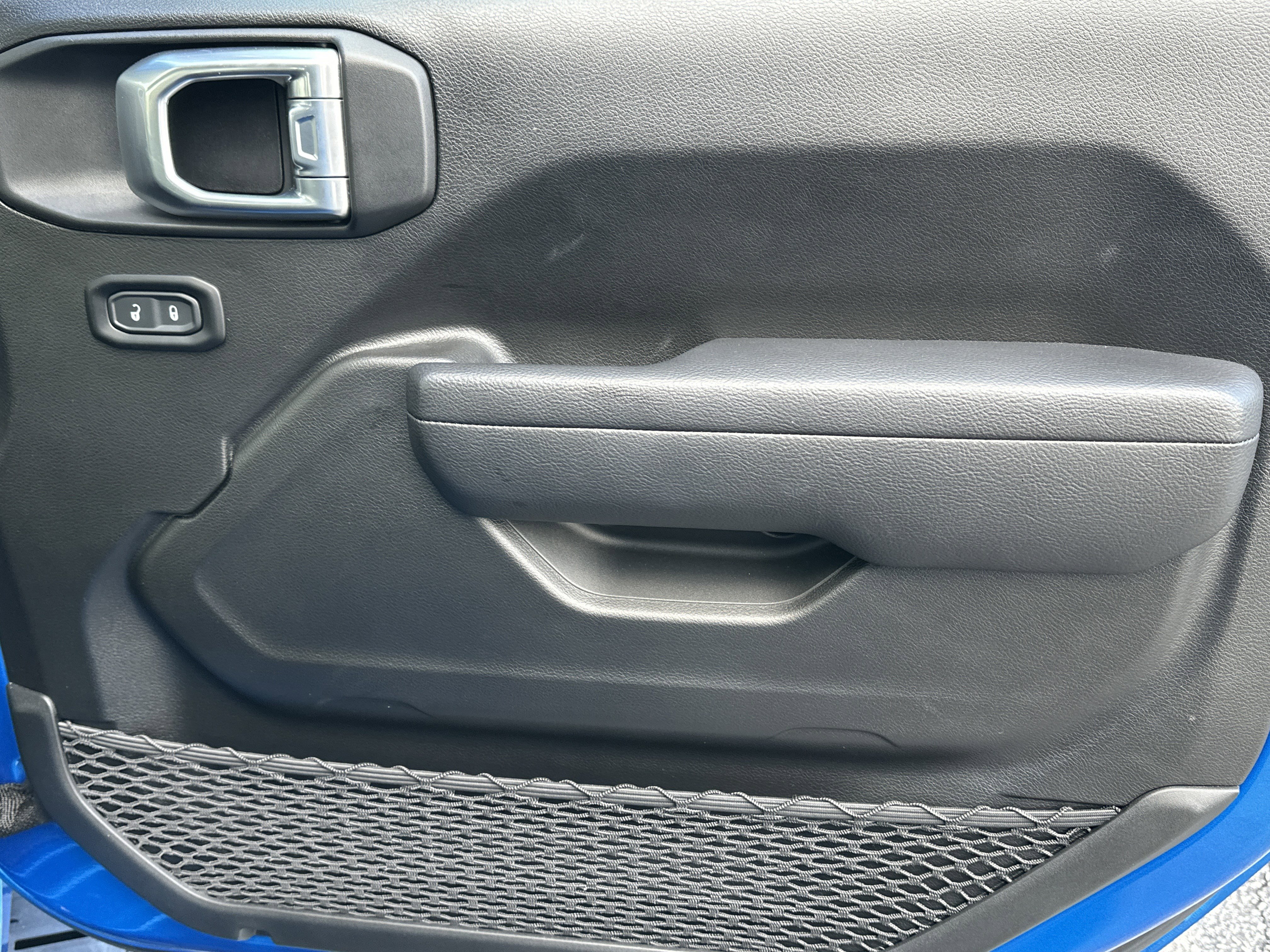 Used 2024 Jeep Gladiator Sport image 14