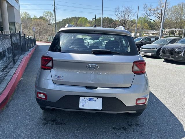 Used 2024 Hyundai Venue SEL image 4