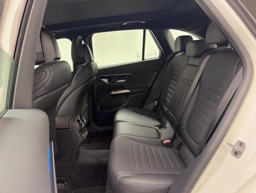 Certified 2025 Mercedes-Benz GLC 43 AMG 4MATIC image 18