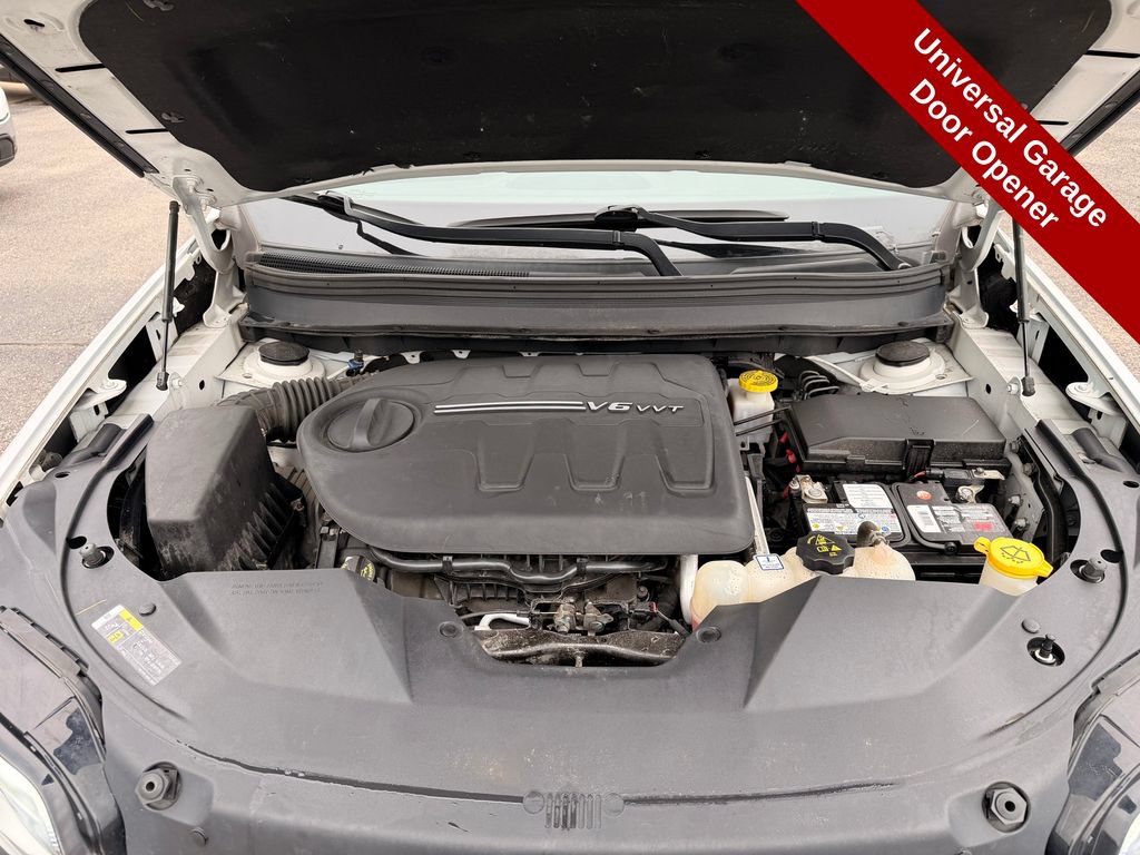 Used 2019 Jeep Cherokee Trailhawk w/ Comfort & Convenience Group AWD/4WD image 29
