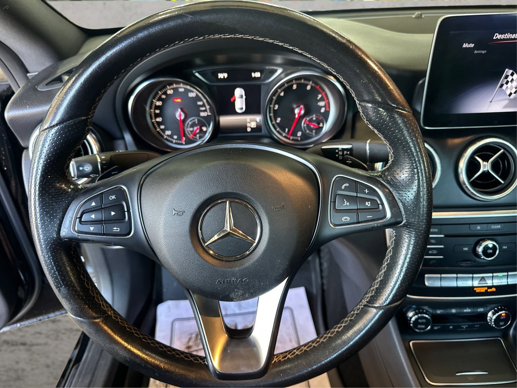 Used 2018 Mercedes-Benz CLA 250 4MATIC image 27