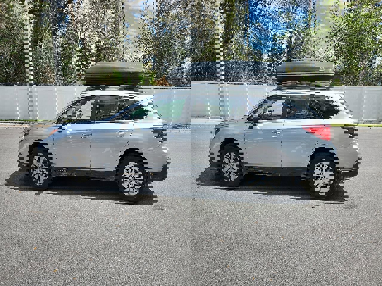 Used 2018 Subaru Outback 2.5i Premium image 2