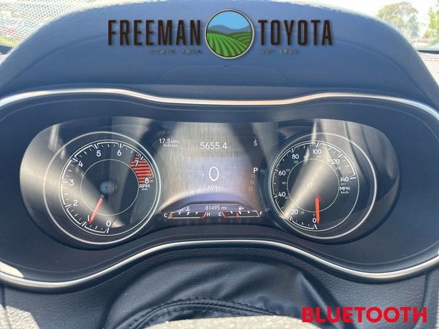 Used 2019 Jeep Cherokee Trailhawk w/ Cold Weather Group AWD/4WD image 8