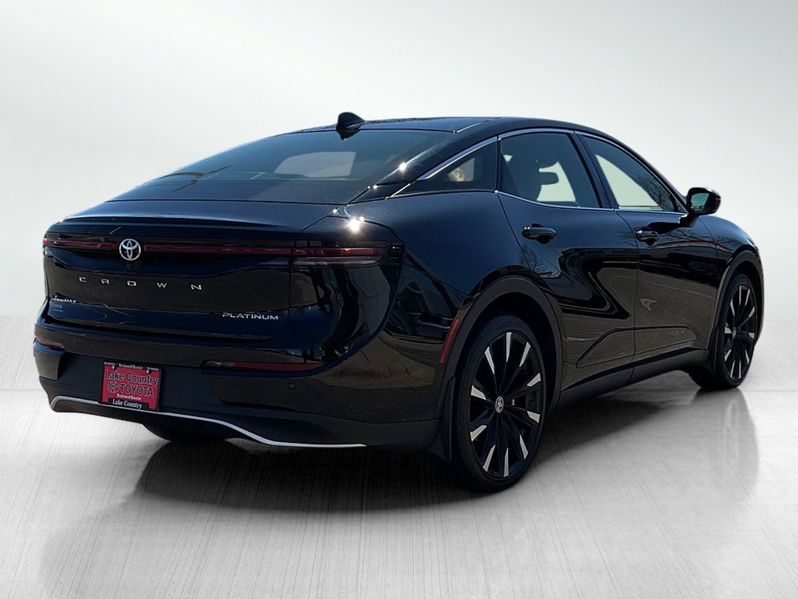 Used 2024 Toyota Crown Platinum image 5