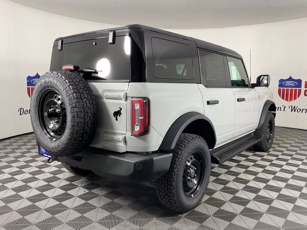 New 2026 Ford Bronco Outer Banks AWD/4WD image 3
