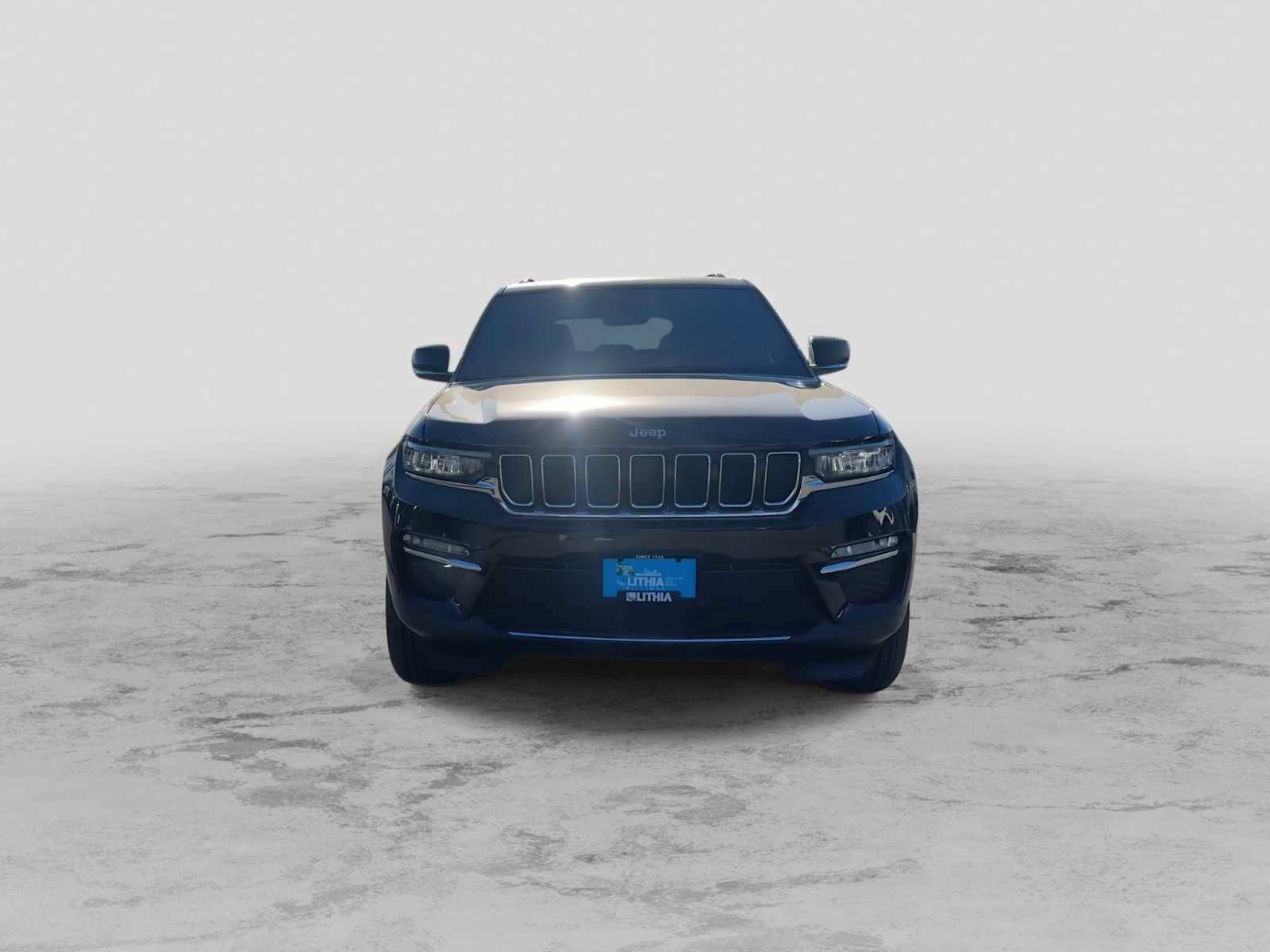 New 2025 Jeep Grand Cherokee Limited image 3