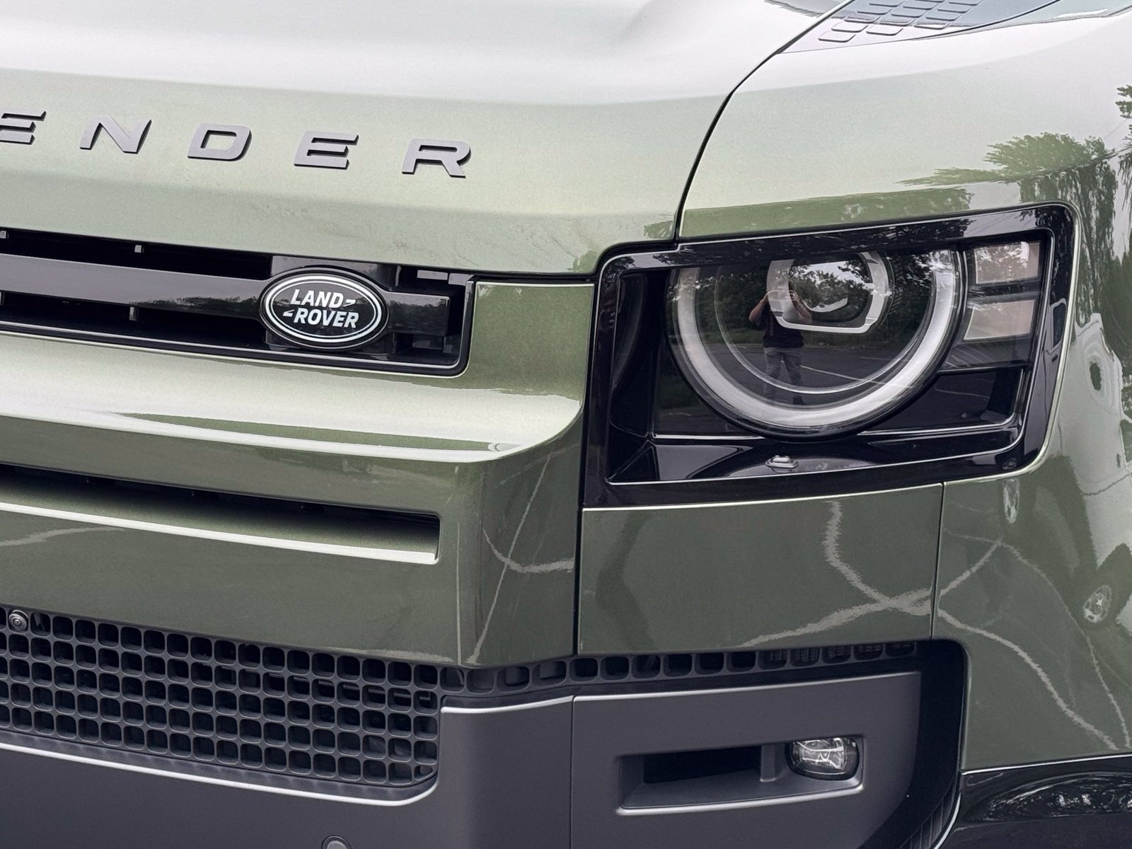 New 2026 Land Rover Defender 130 X-Dynamic SE AWD/4WD image 58