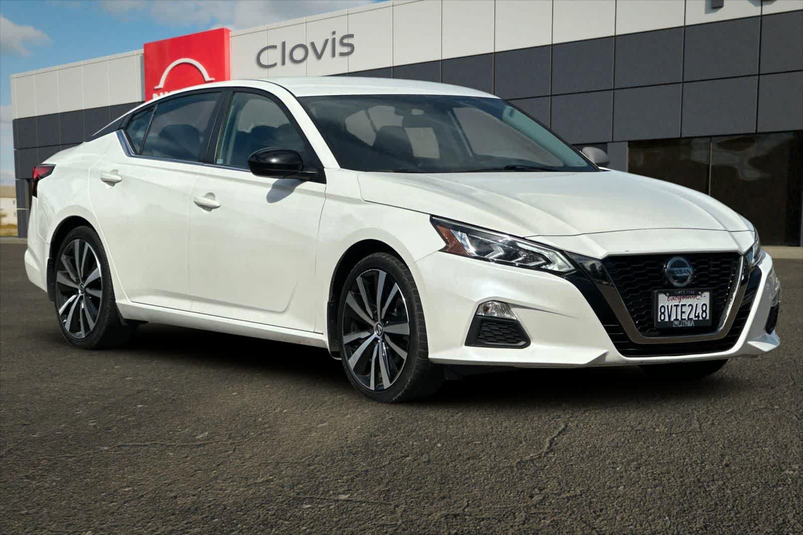 Used 2020 Nissan Altima 2.5 SR FWD image 10