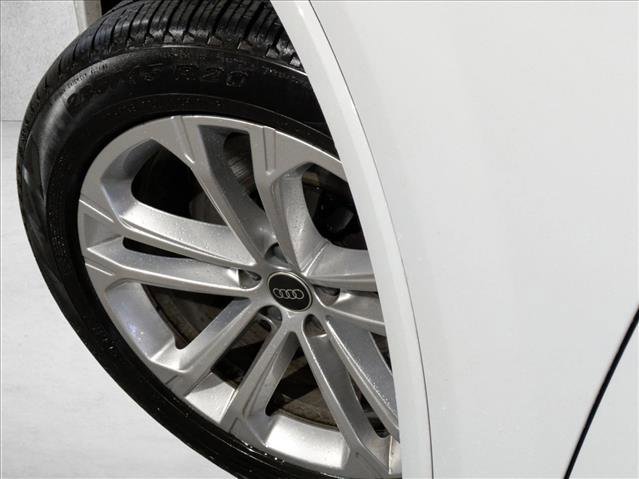 Certified 2025 Audi Q7 3.0T Premium w/ Convenience Package image 10