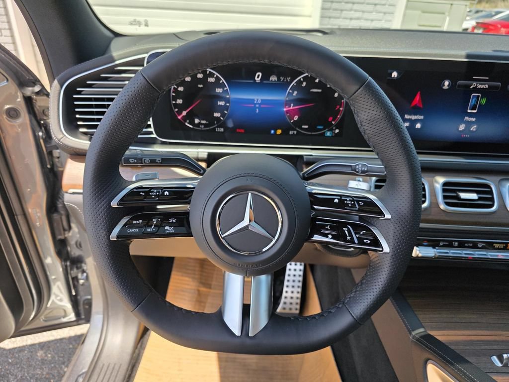New 2026 Mercedes-Benz GLS 580 4MATIC image 17