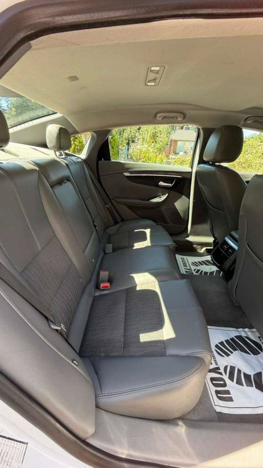 Used 2018 Chevrolet Impala LT FWD image 7