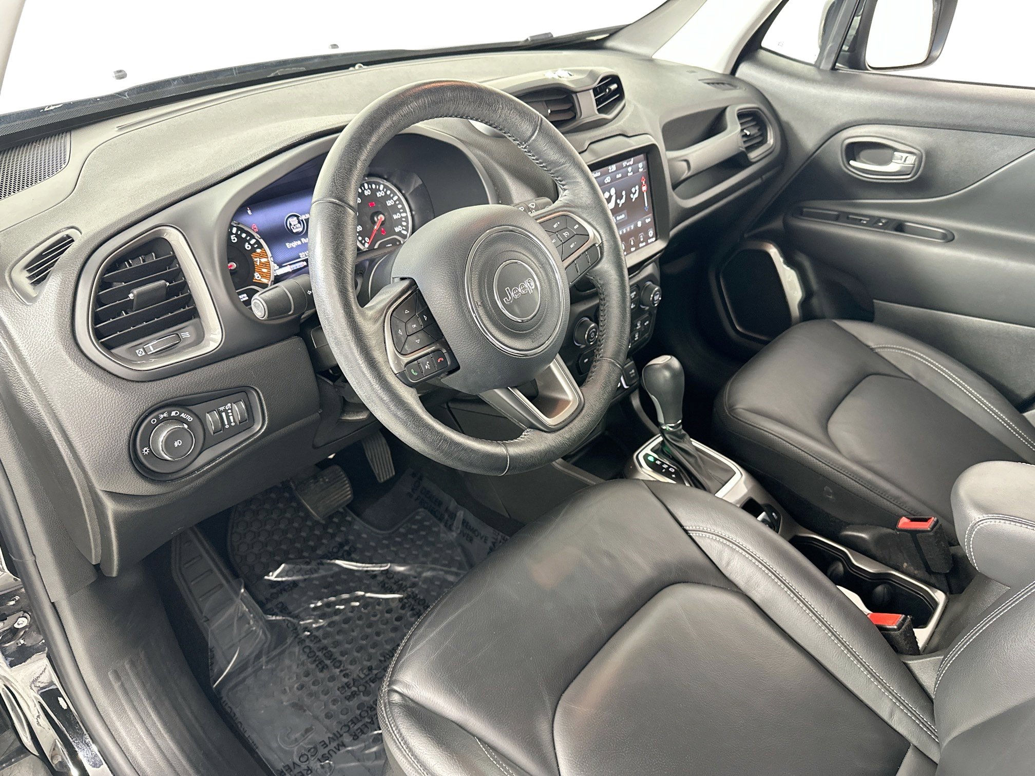 Used 2022 Jeep Renegade Limited image 9