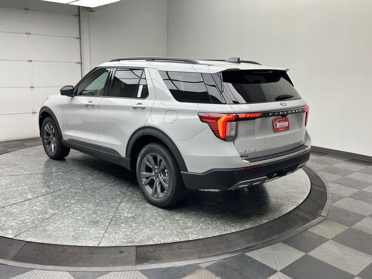 New 2027 Ford Explorer Active w/ Active Comfort Package AWD/4WD image 2