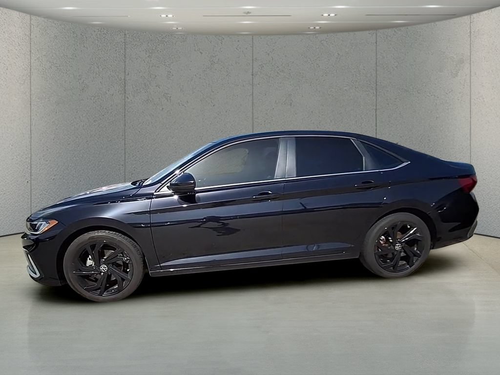 Used 2025 Volkswagen Jetta SE FWD image 43