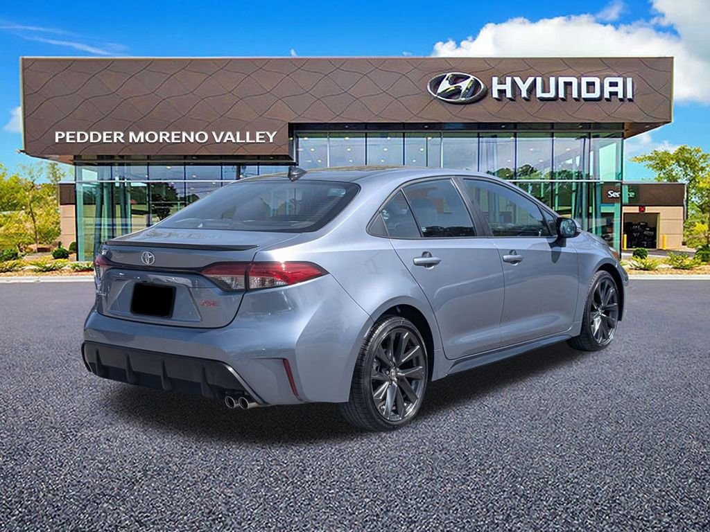 Used 2025 Toyota Corolla XSE FWD image 4