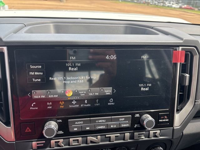 New 2025 Nissan Frontier SV w/ SV Convenience Package image 15