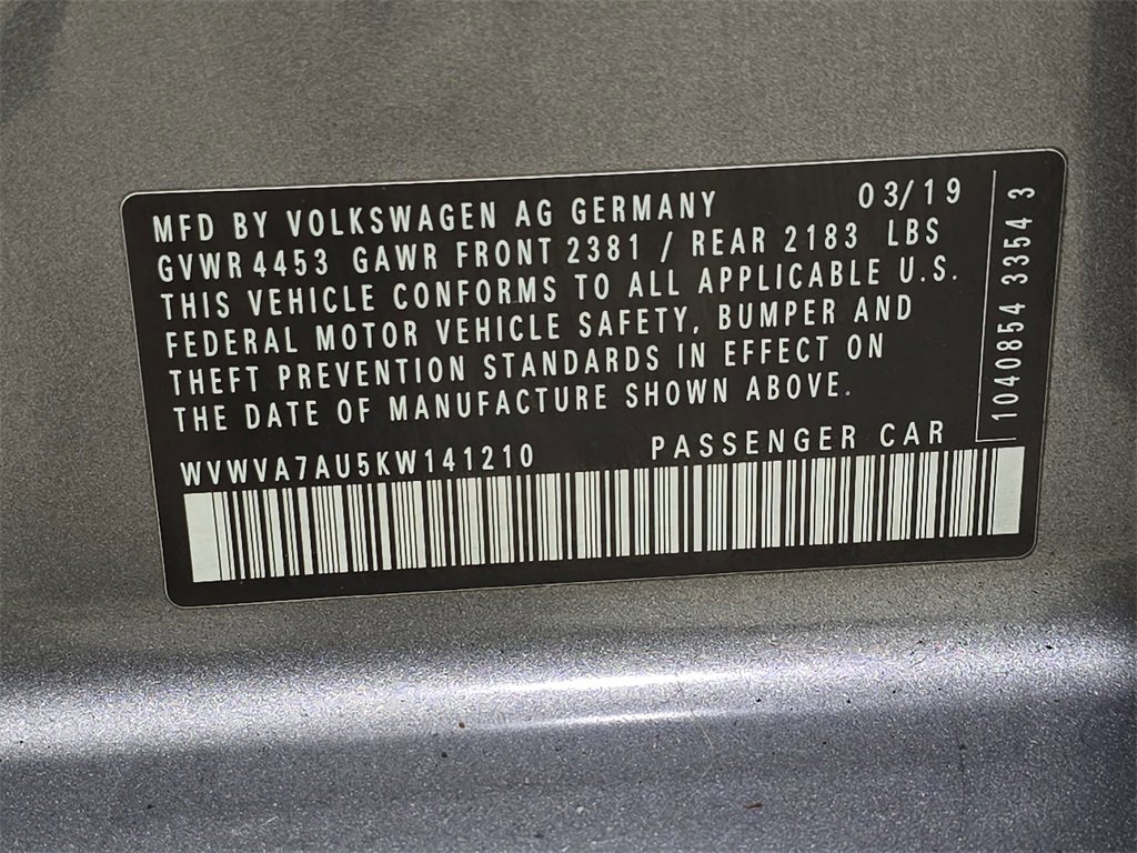 Used 2019 Volkswagen Golf R 4-Door image 35