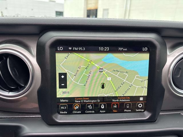 Used 2023 Jeep Wrangler Unlimited Sahara w/ Cold Weather Group AWD/4WD image 21