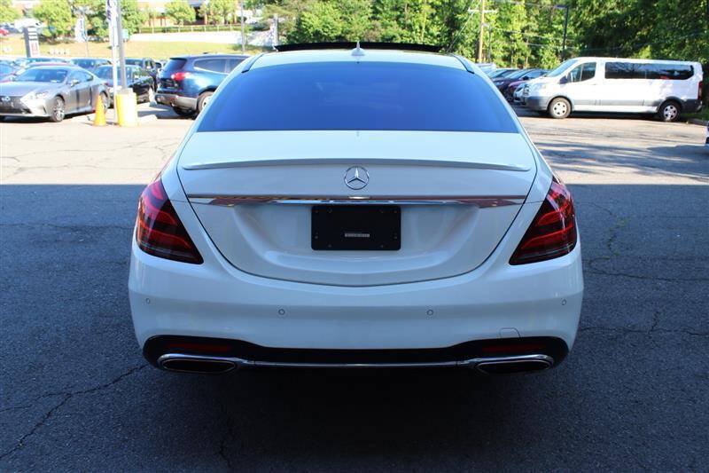 Used 2020 Mercedes-Benz S 450 Sedan image 4