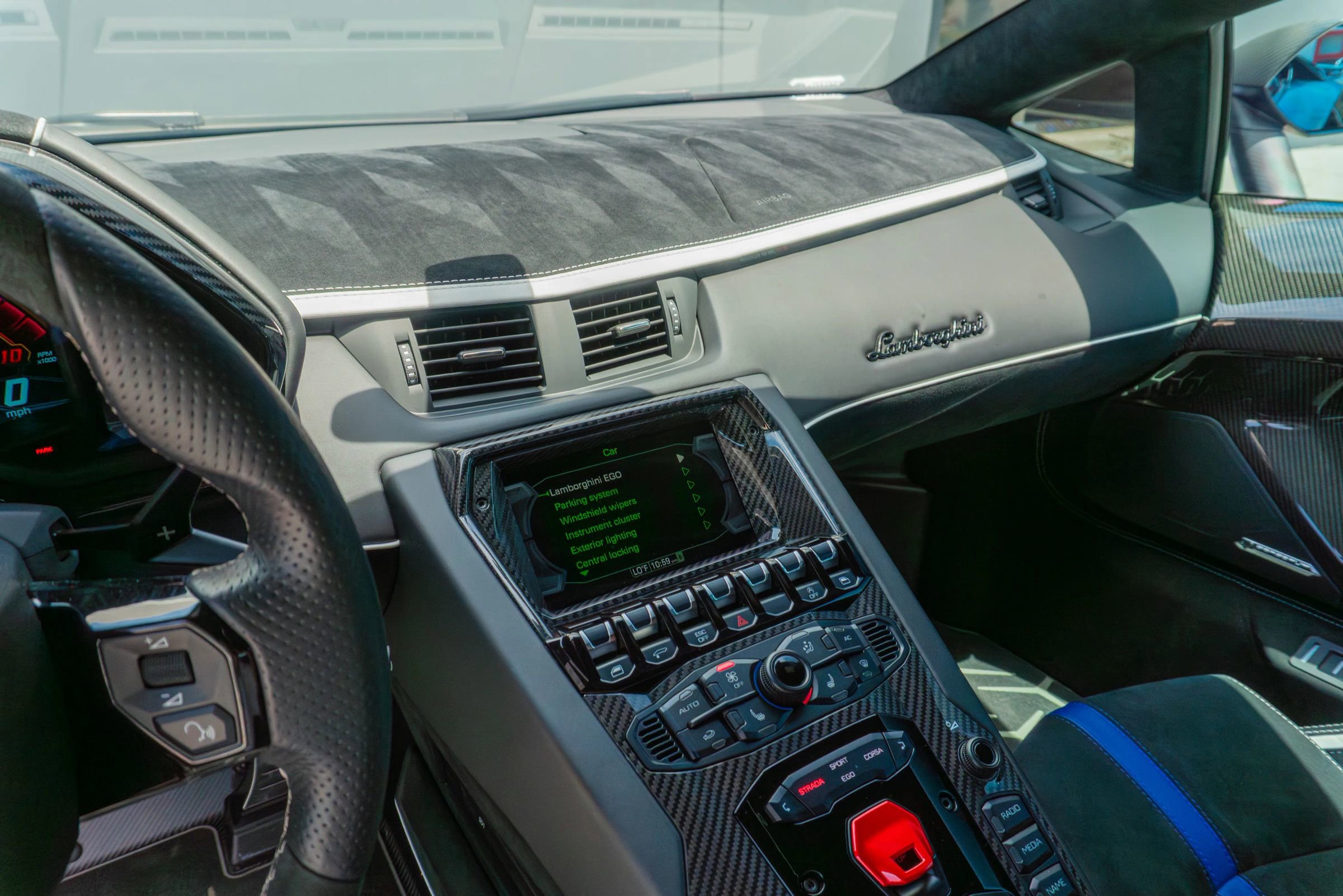 Used 2019 Lamborghini Aventador SVJ AWD/4WD image 64