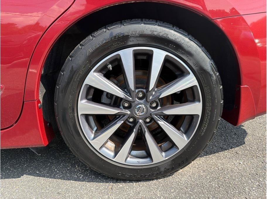 Used 2017 Nissan Altima 2.5 SL w/ 2.5 Technology Package FWD image 21