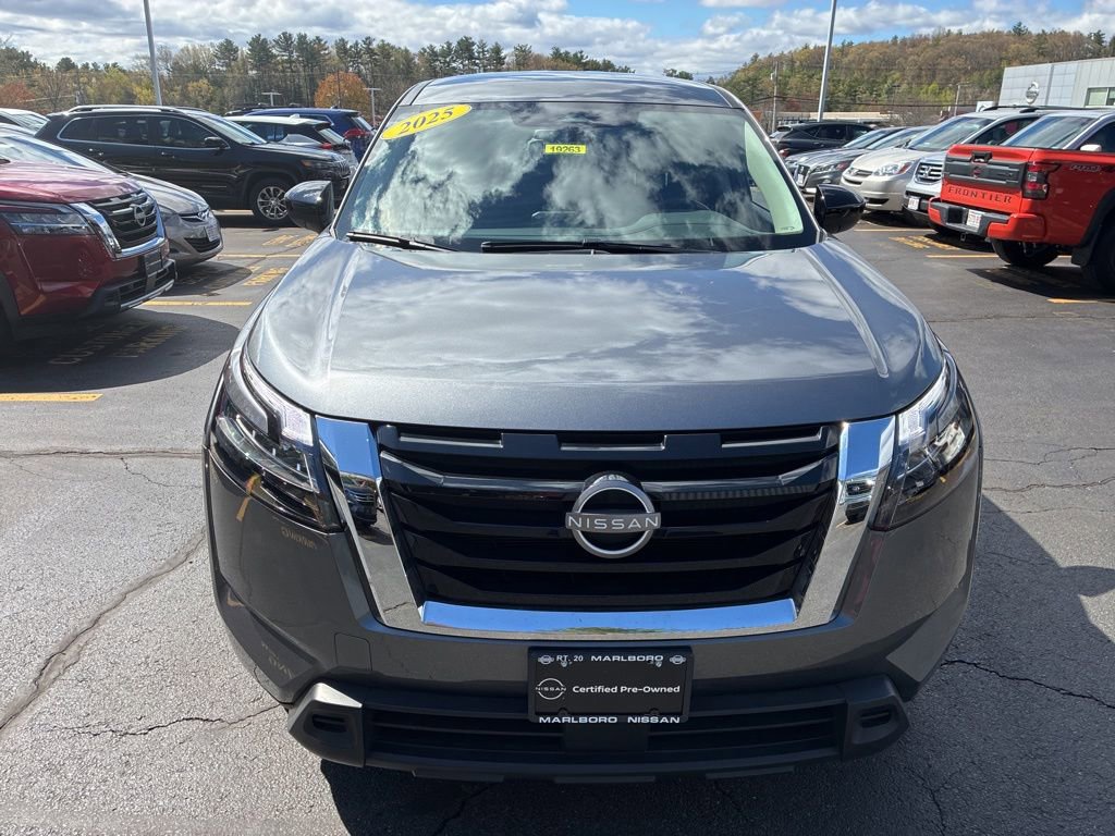 Certified 2025 Nissan Pathfinder S AWD/4WD image 2