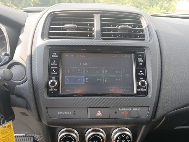 Used 2025 Mitsubishi Outlander Sport ES image 16
