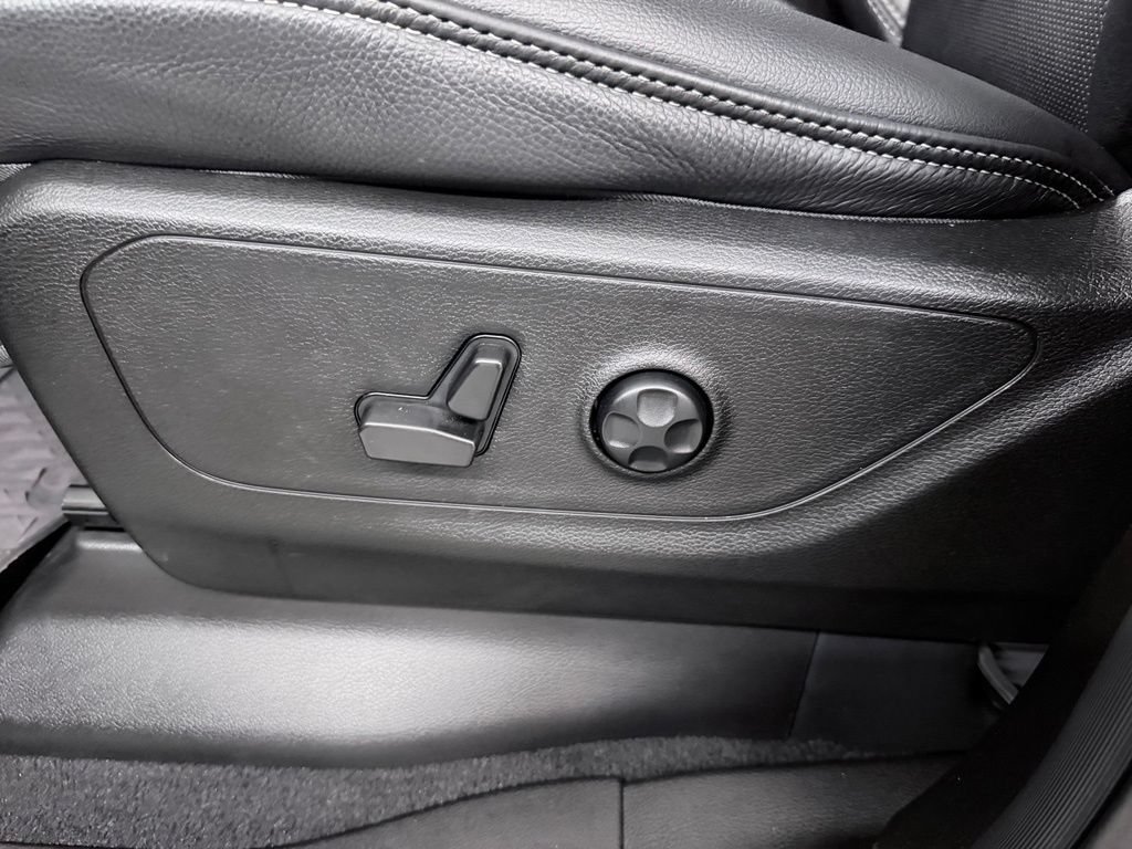 Used 2025 RAM 1500 RHO w/ Bed Utility Group AWD/4WD image 12