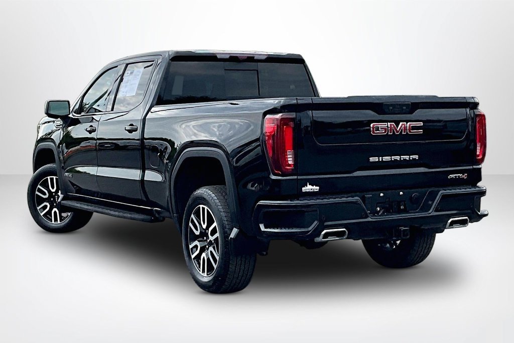 Used 2024 GMC Sierra 1500 AT4 w/ Technology Package AWD/4WD image 5