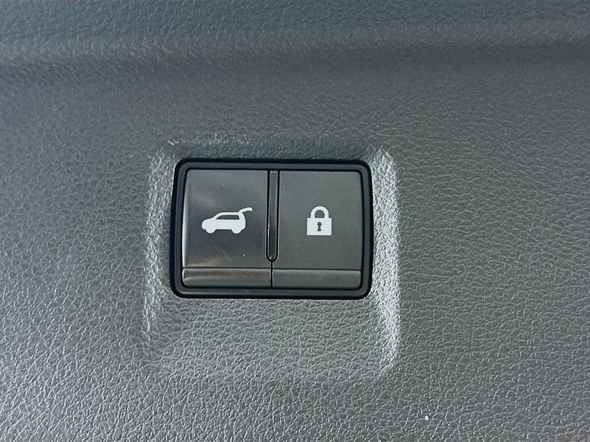 Used 2023 INFINITI QX60 Pure image 31