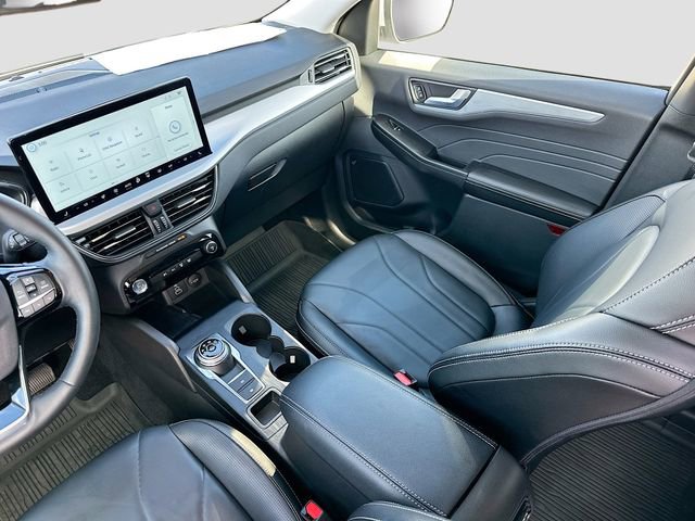 Used 2025 Ford Escape SE w/ PHEV Premium Package image 23