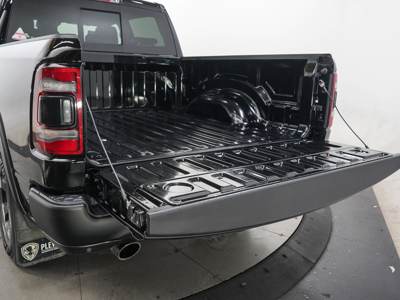 Used 2023 RAM 1500 Rebel w/ Rebel Level 2 Equipment Group AWD/4WD image 9
