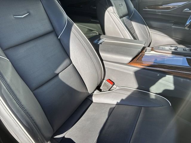 Certified 2022 Cadillac Escalade Premium Luxury image 24