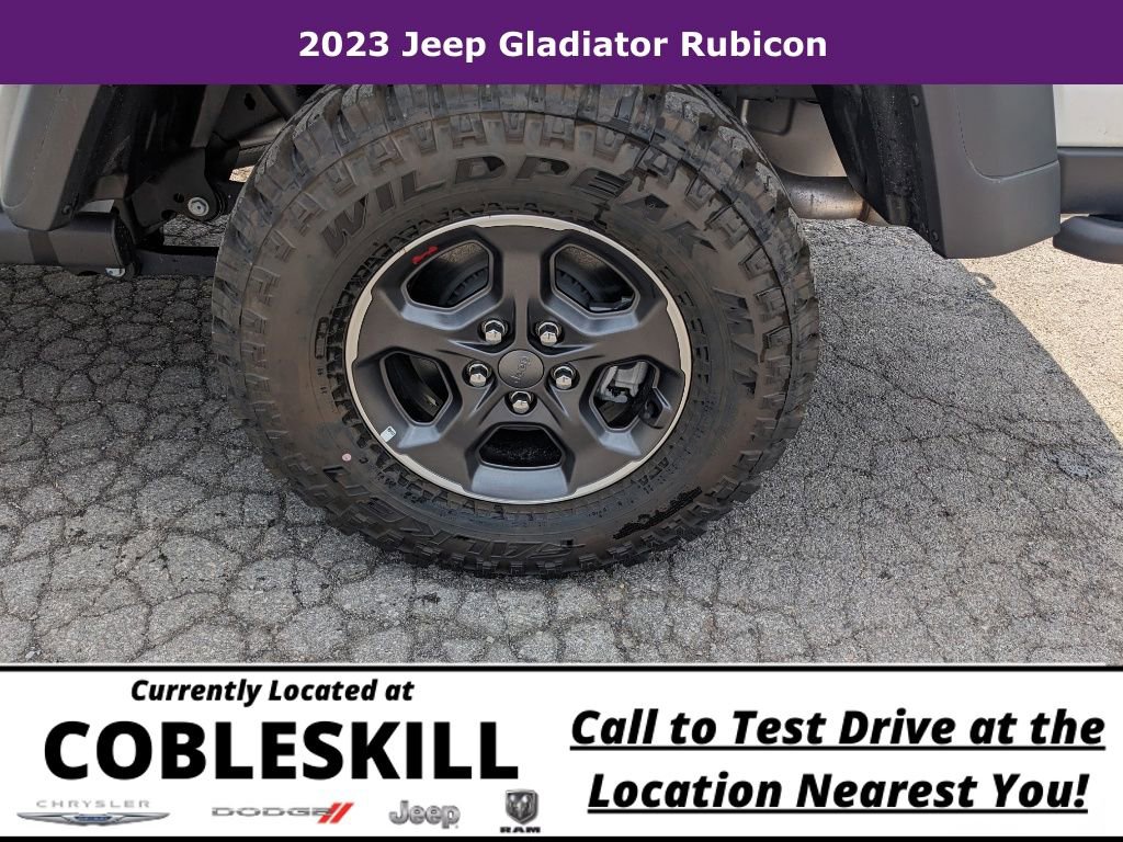 New 2023 Jeep Gladiator Rubicon w/ LED Lighting Group image 30