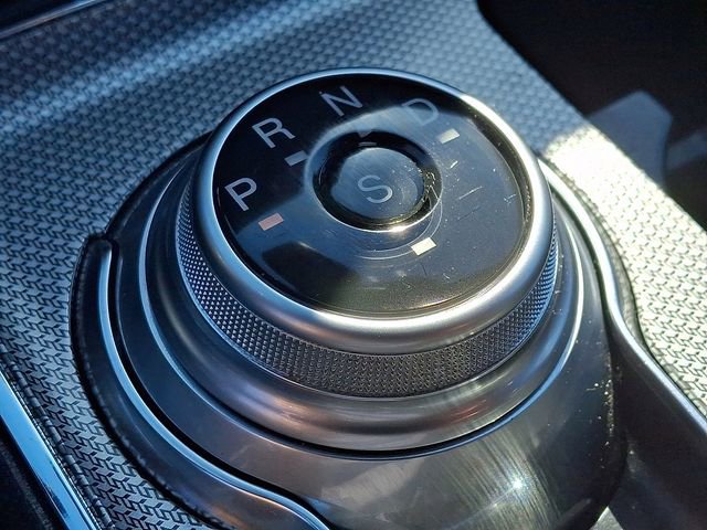 Used 2021 Ford Edge ST w/ Equipment Group 401A AWD/4WD image 17