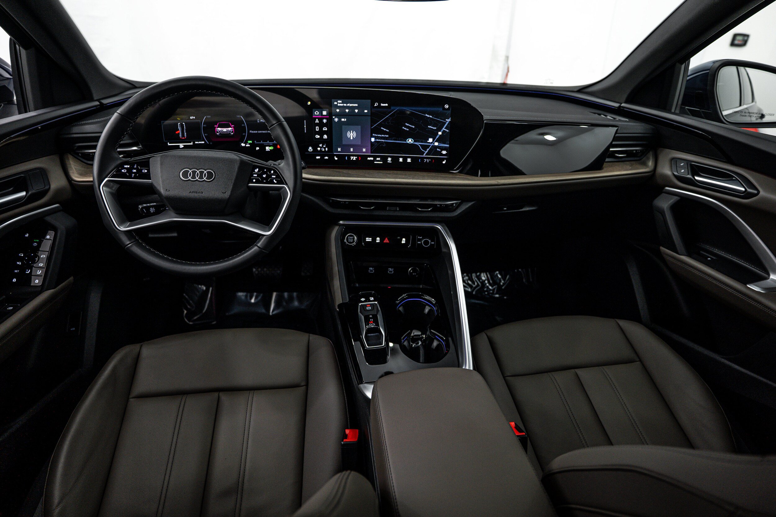 Used 2025 Audi Q5 Premium w/ Convenience Package AWD/4WD image 8