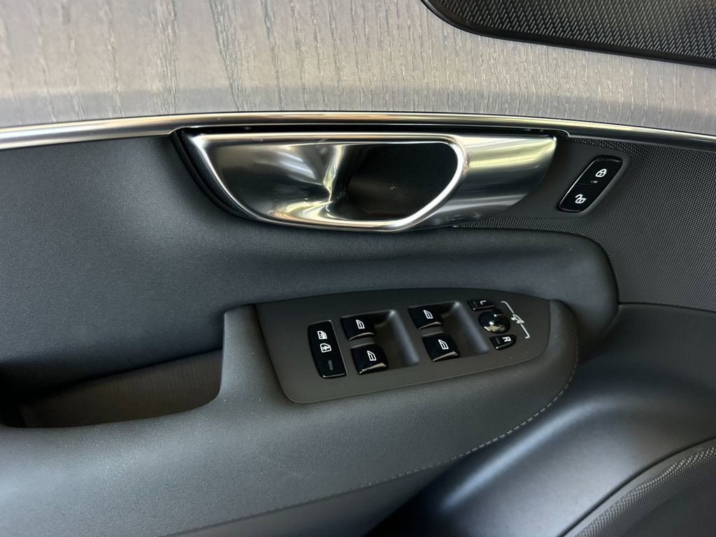 New 2026 Volvo XC90 B6 Ultra image 10