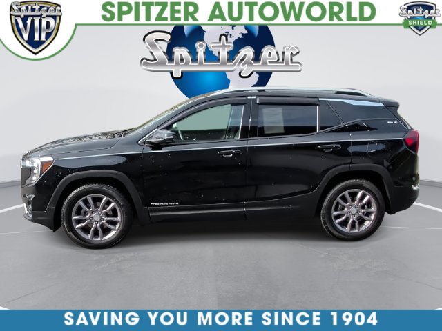 Used 2023 GMC Terrain SLT w/ LPO, Floor Liner Package FWD image 9