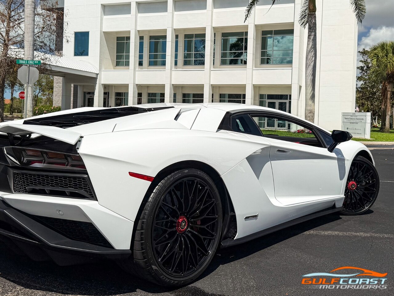 Used 2017 Lamborghini Aventador S image 71