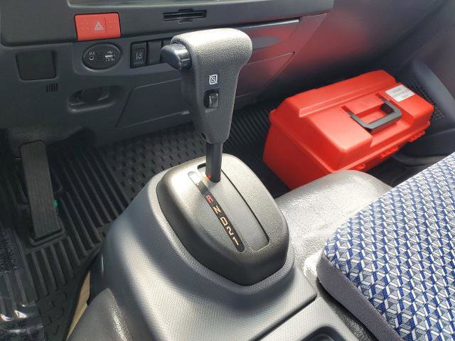 New 2024 Chevrolet Low Cab Forward 5500XD RWD image 24