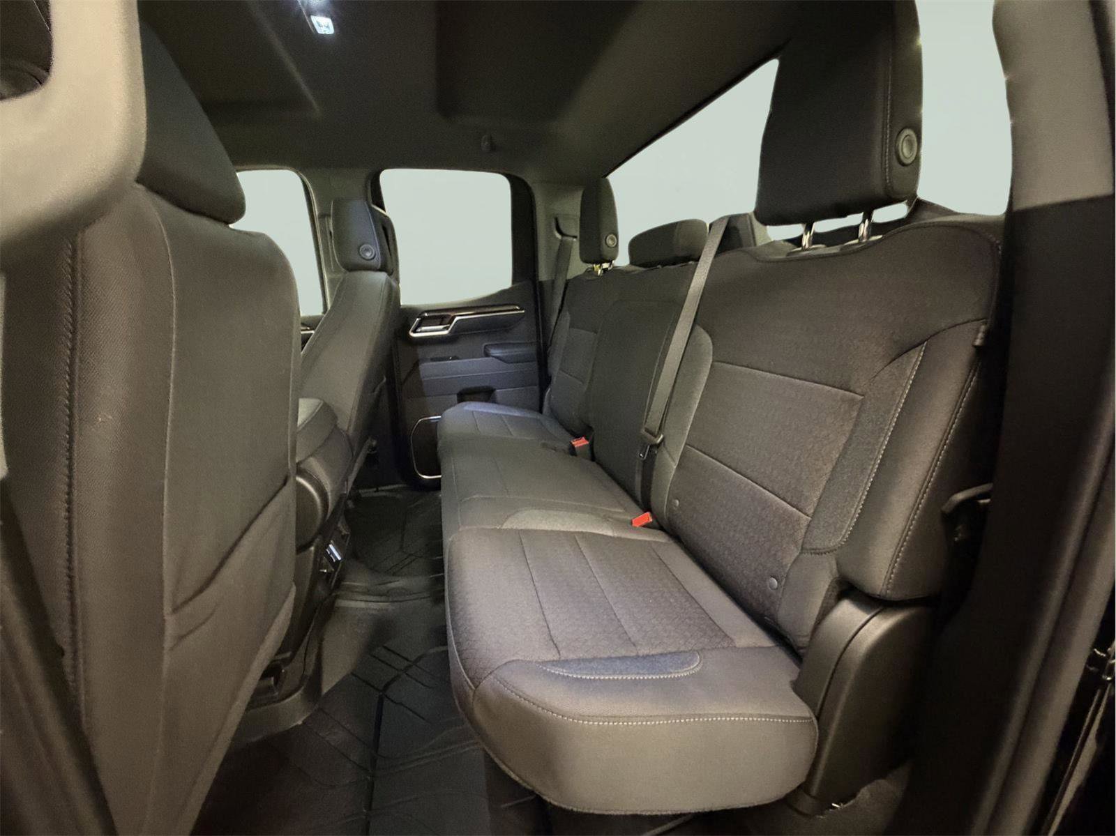 Certified 2026 Chevrolet Silverado 1500 RST w/ RST Select Package AWD/4WD image 27