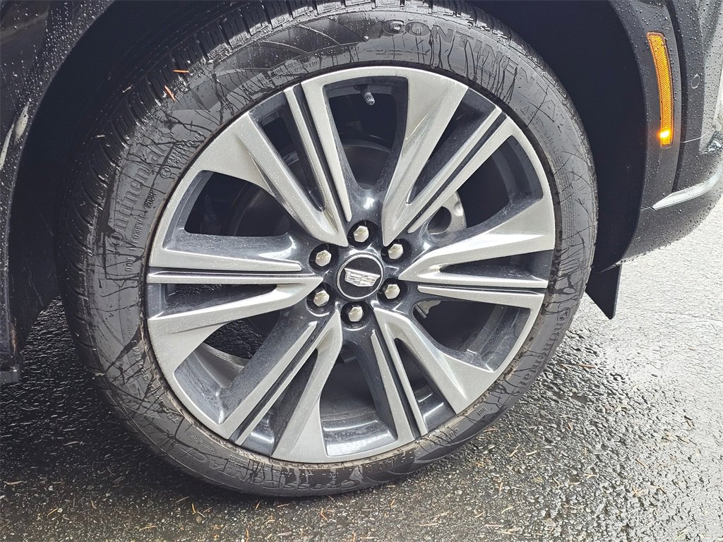 New 2026 Cadillac Optiq Luxury 2 image 7